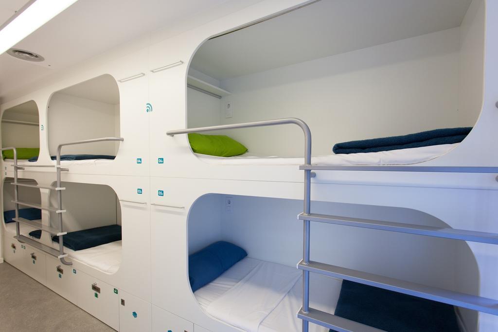 Dream Cube Hostel Barcelona Camas do hostel foto